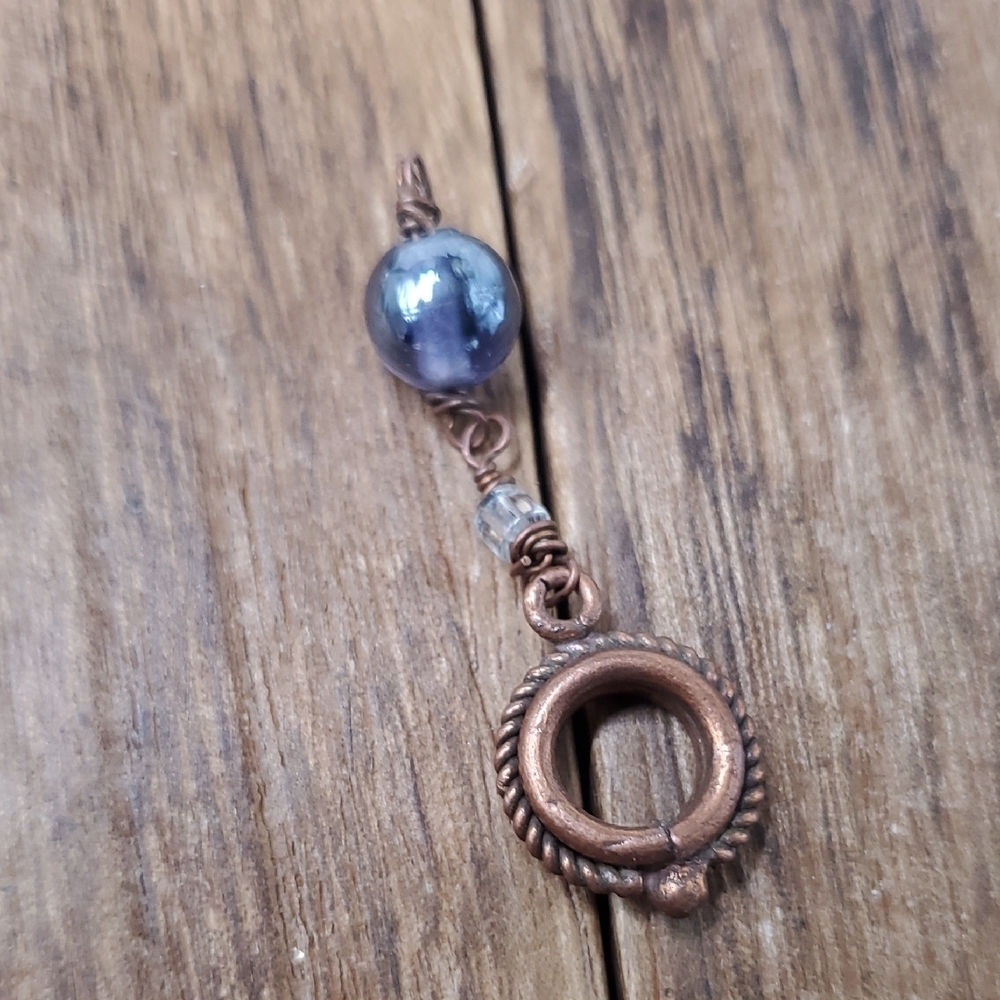 Tibetan Gloss Pendant P272